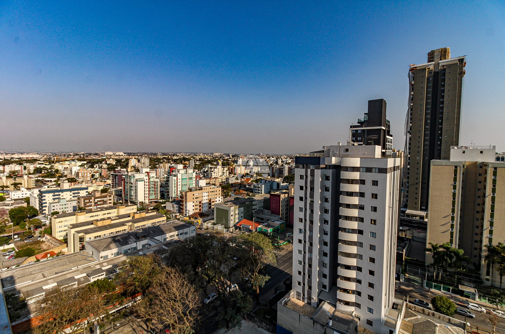 Apartamento para alugar em Água Verde, Curitiba — UNA