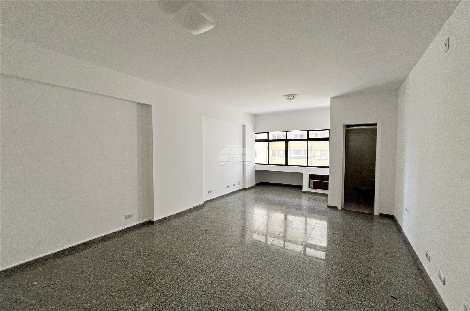 Sala/Conjunto Comercial para alugar em Mercês, Curitiba — Portal Chave Fácil