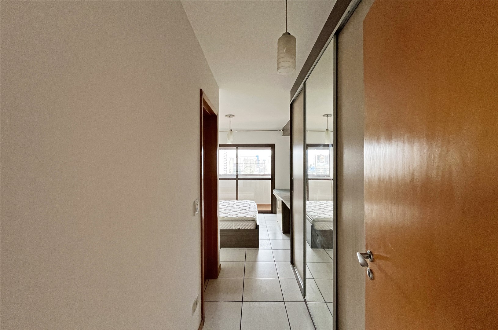 Apartamento para alugar em Centro, Curitiba — Portal Chave Fácil
