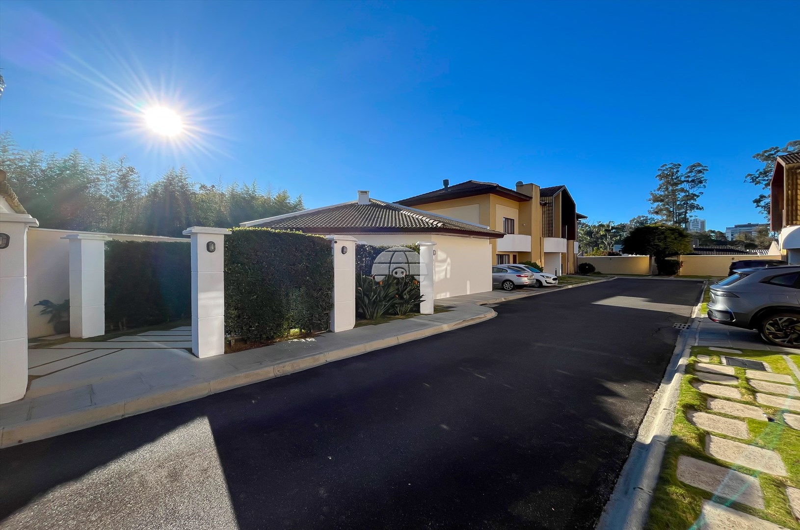 Casa para alugar em Boa Vista, Curitiba — MAFI ADMINISTRADORA DE IMOVEIS LTDA