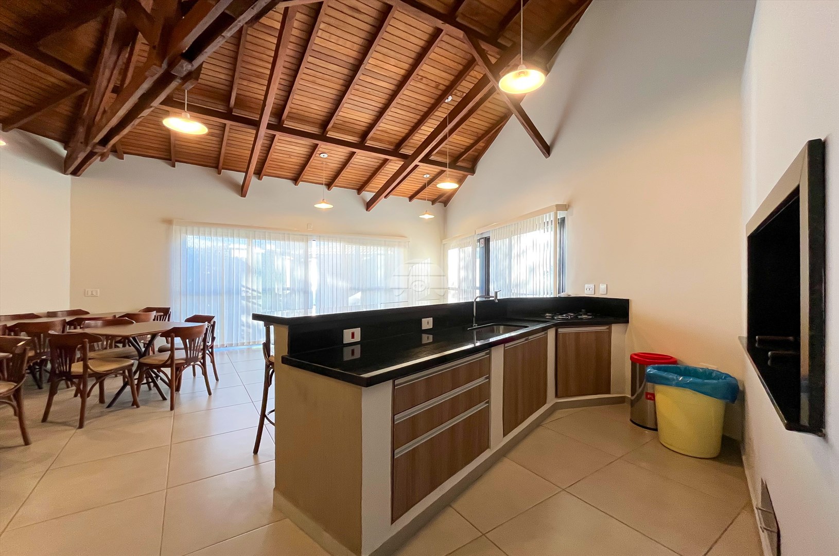 Casa para alugar em Boa Vista, Curitiba — MAFI ADMINISTRADORA DE IMOVEIS LTDA