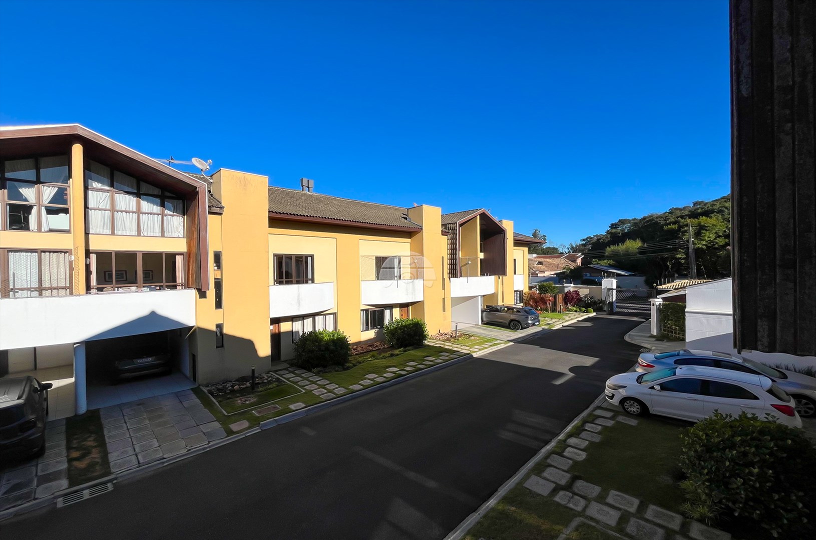 Casa para alugar em Boa Vista, Curitiba — MAFI ADMINISTRADORA DE IMOVEIS LTDA