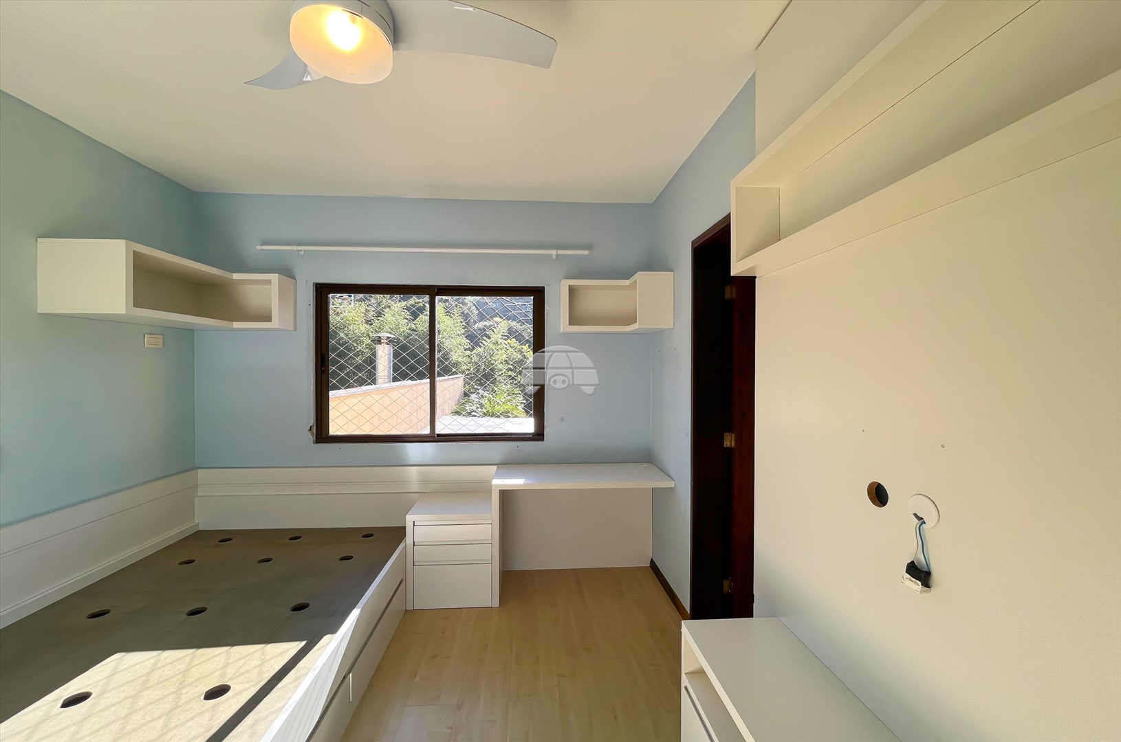 Casa para alugar em Boa Vista, Curitiba — MAFI ADMINISTRADORA DE IMOVEIS LTDA