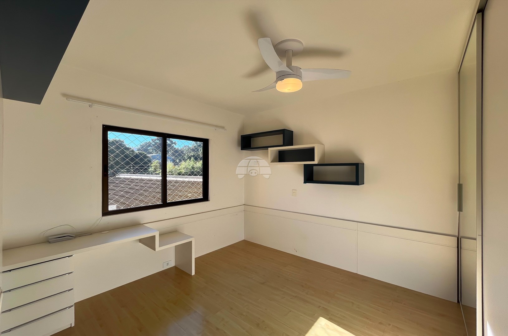 Casa para alugar em Boa Vista, Curitiba — MAFI ADMINISTRADORA DE IMOVEIS LTDA