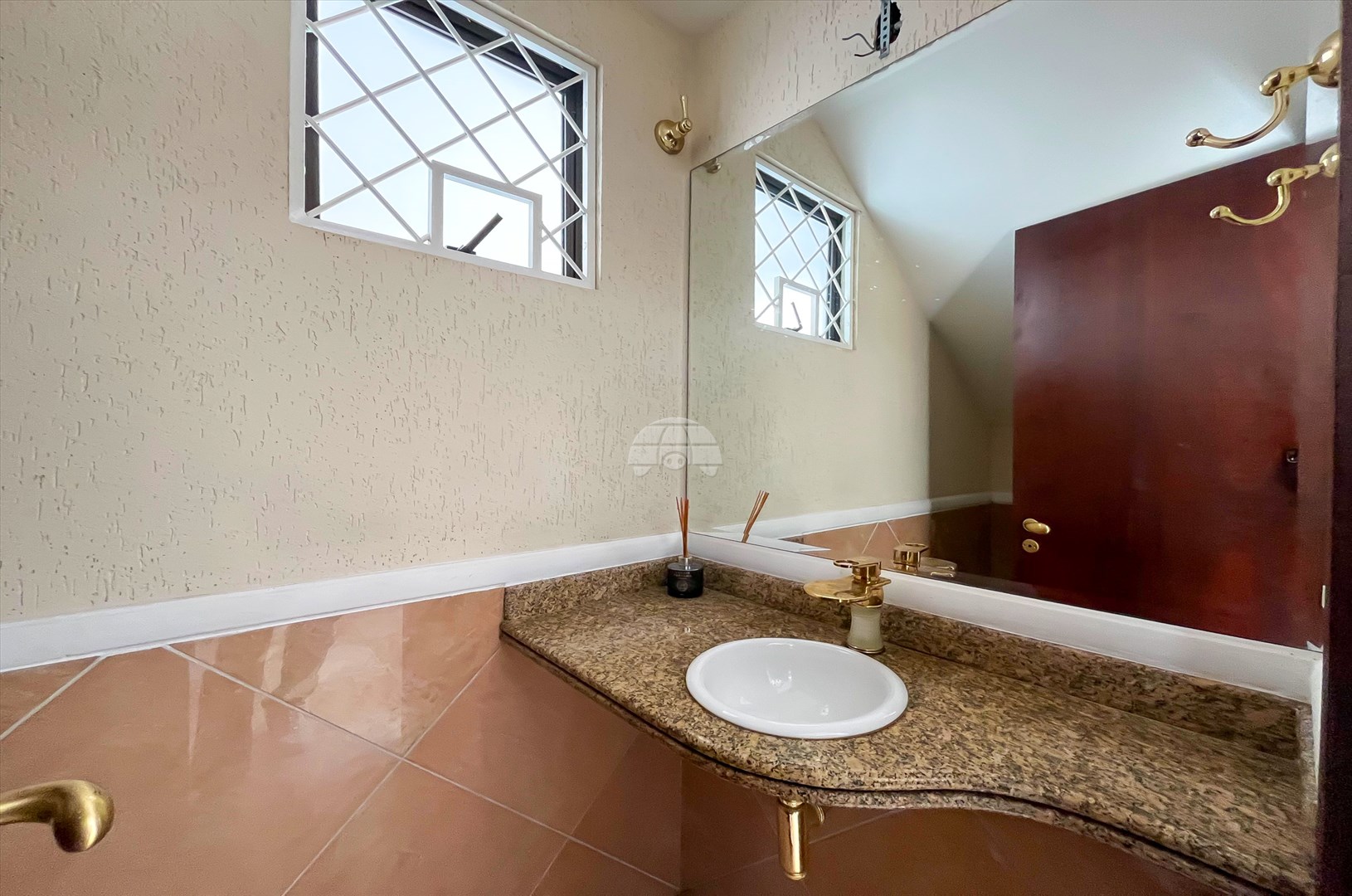 Casa para alugar em Boa Vista, Curitiba — MAFI ADMINISTRADORA DE IMOVEIS LTDA