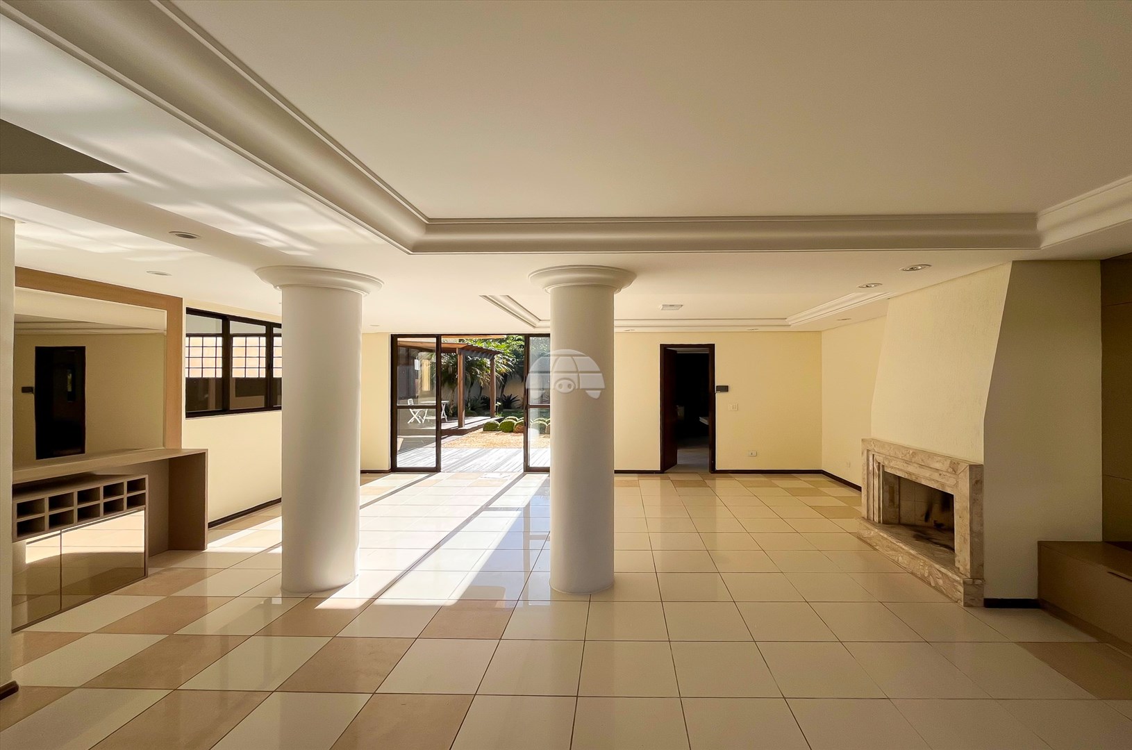 Casa para alugar em Boa Vista, Curitiba — MAFI ADMINISTRADORA DE IMOVEIS LTDA