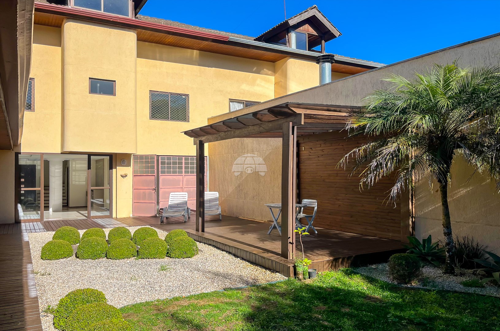 Casa para alugar em Boa Vista, Curitiba — MAFI ADMINISTRADORA DE IMOVEIS LTDA