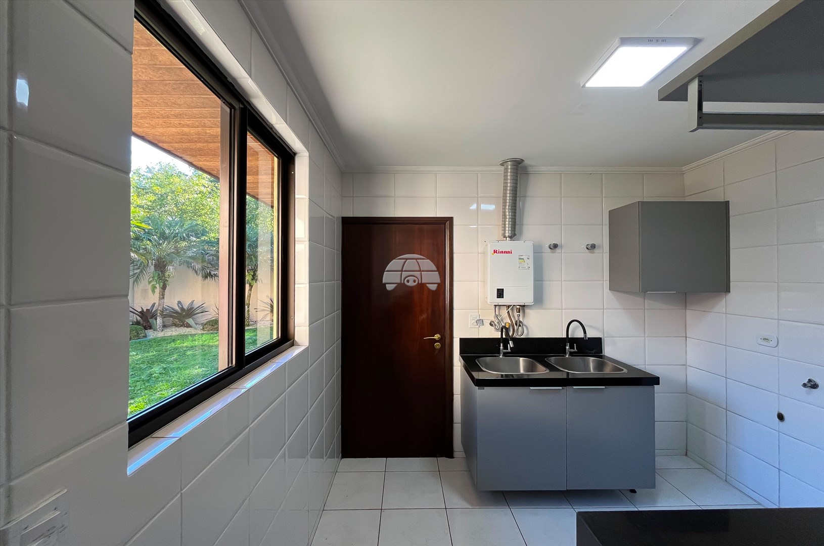 Casa para alugar em Boa Vista, Curitiba — MAFI ADMINISTRADORA DE IMOVEIS LTDA