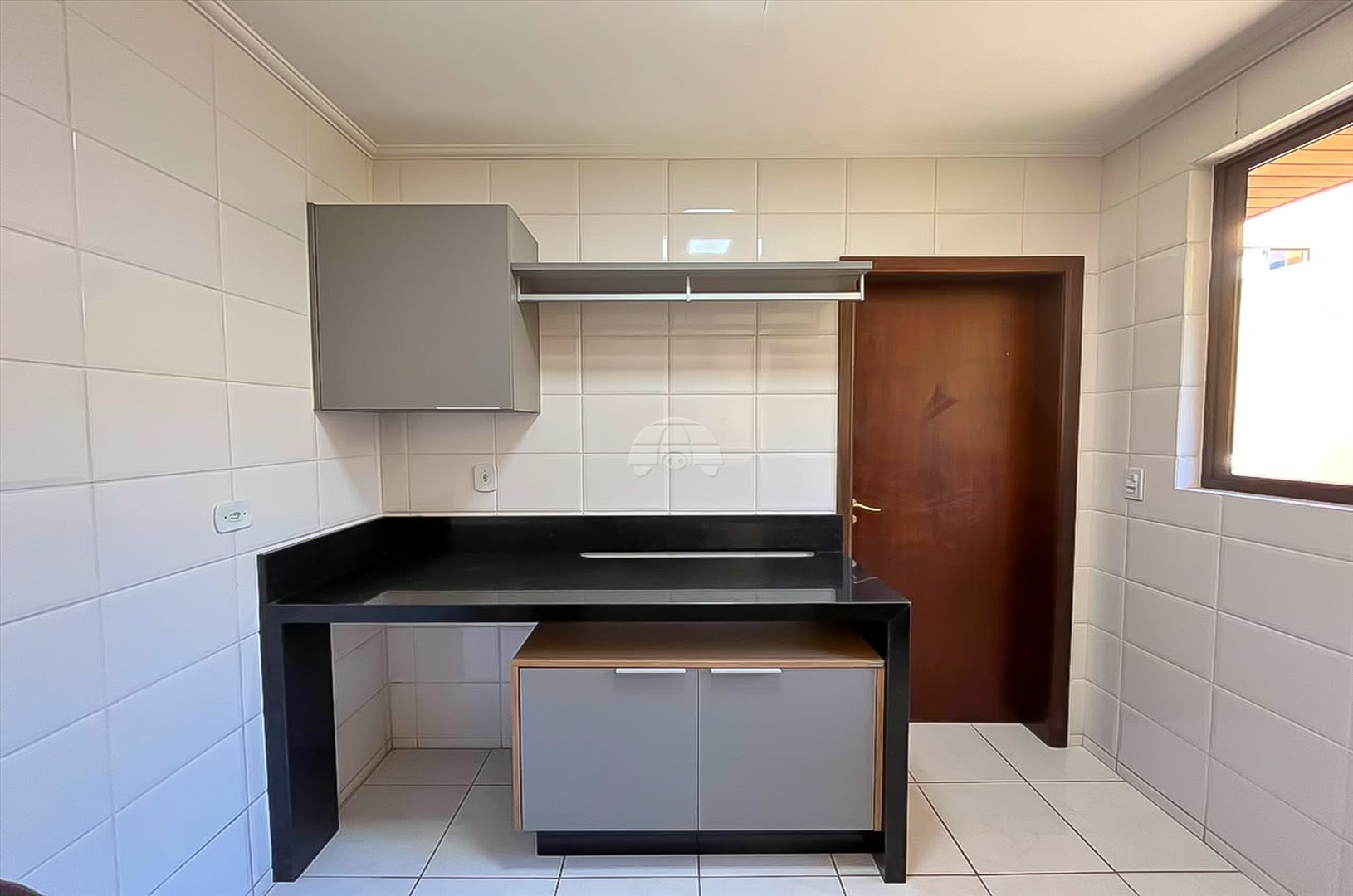 Casa para alugar em Boa Vista, Curitiba — MAFI ADMINISTRADORA DE IMOVEIS LTDA