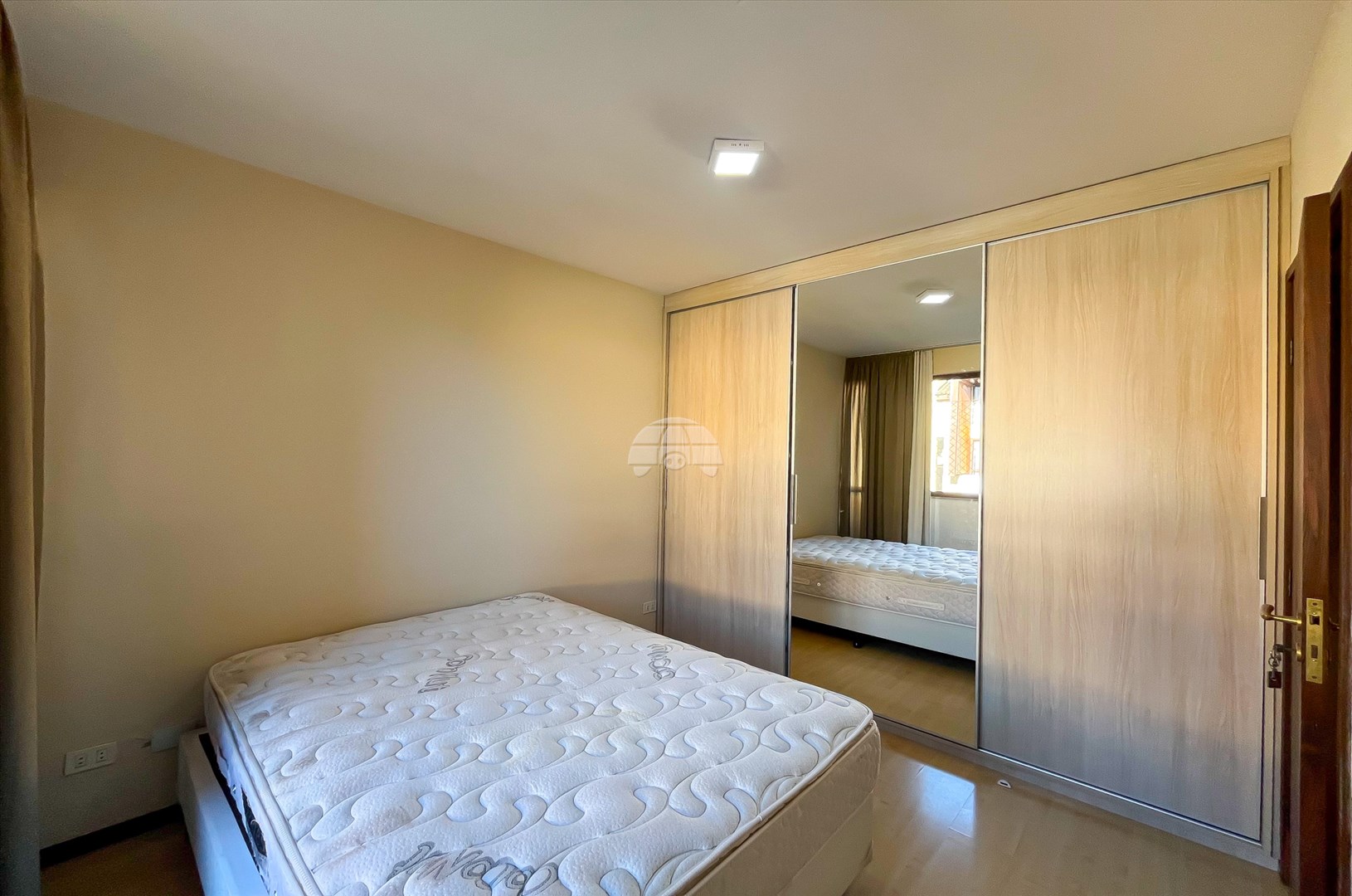 Casa para alugar em Boa Vista, Curitiba — MAFI ADMINISTRADORA DE IMOVEIS LTDA