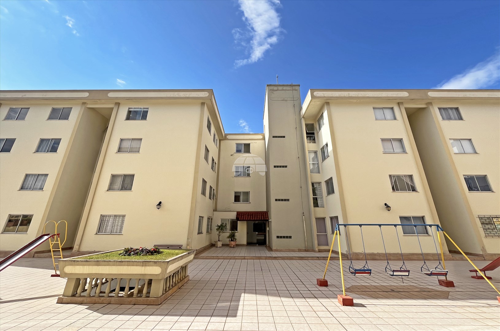 Apartamento para alugar em Água Verde, Curitiba — Portal Chave Fácil