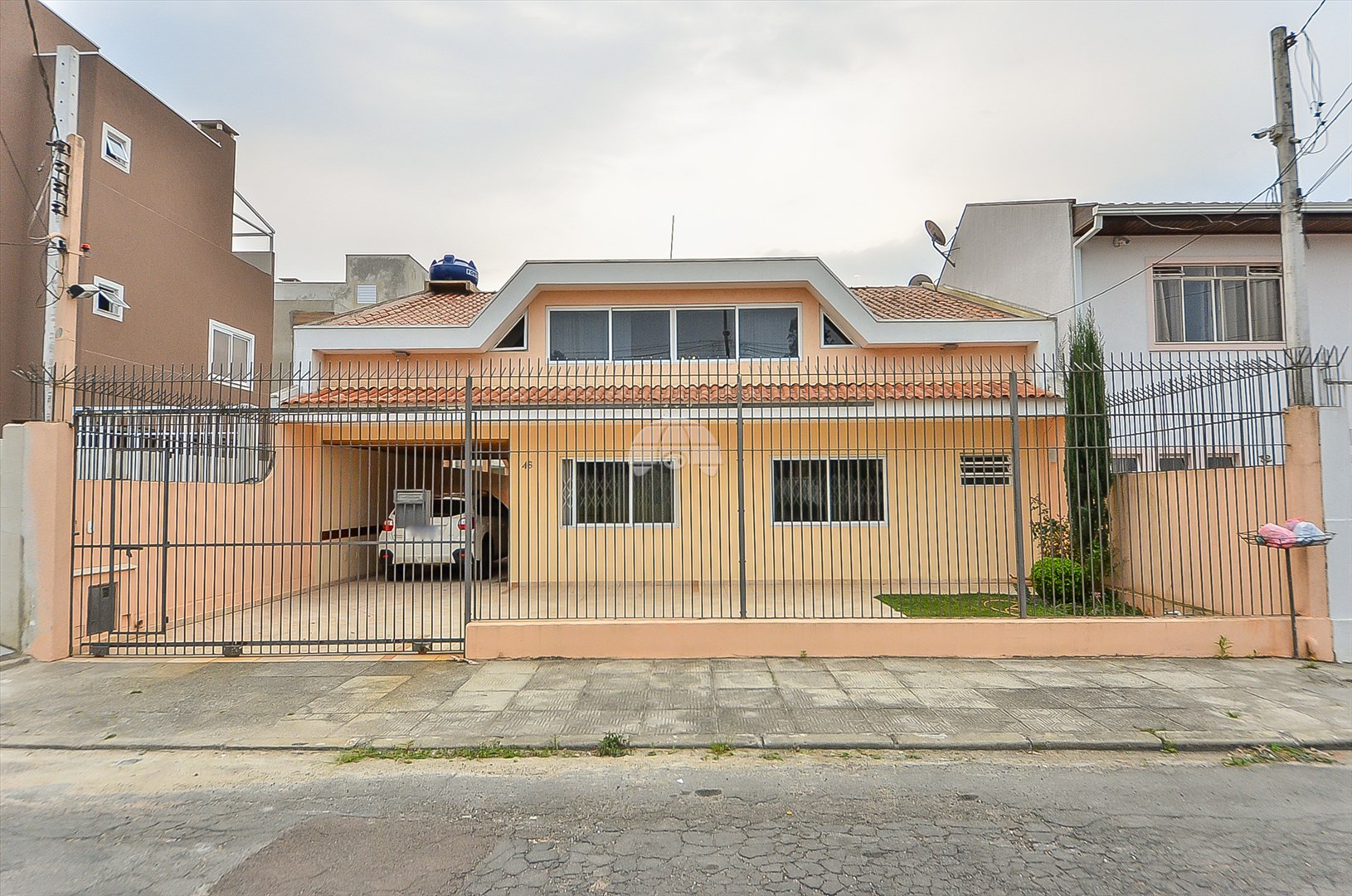 Casa à venda em Uberaba, Curitiba — Portal Chave Fácil