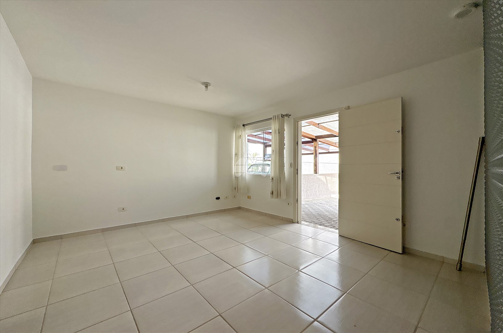 Casa para alugar em São Gabriel, Colombo — Portal Chave Fácil
