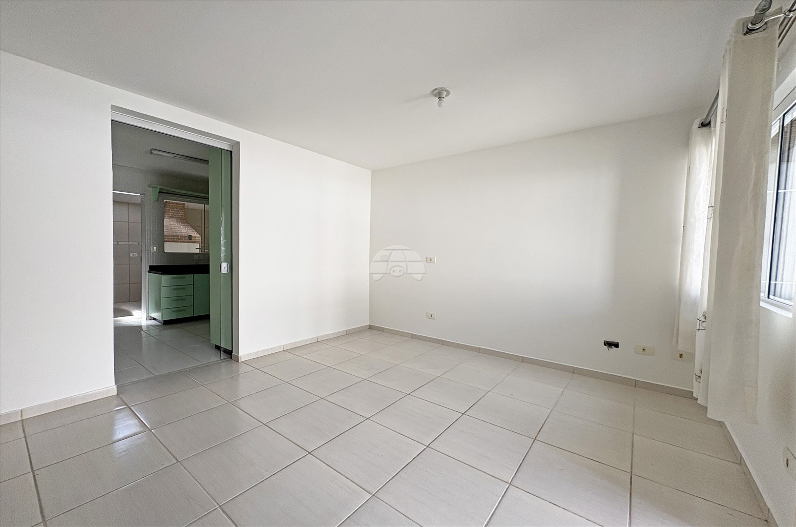 Casa para alugar em São Gabriel, Colombo — Portal Chave Fácil