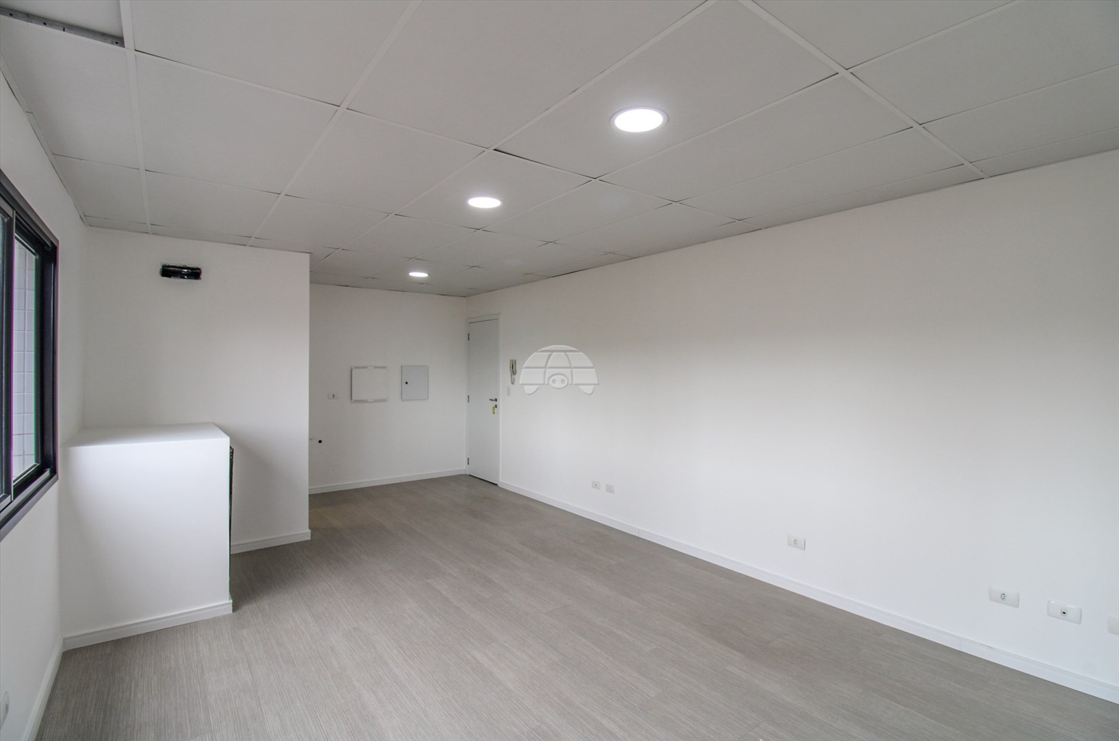Sala/Conjunto Comercial para alugar em Centro, Curitiba — Portal Chave Fácil