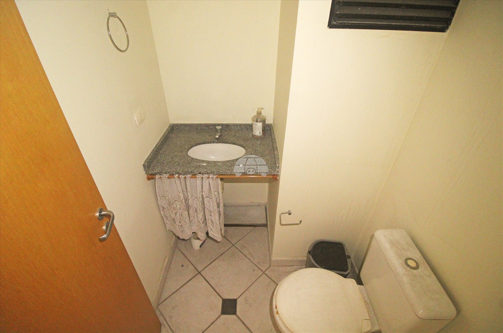 Sala Comercial para Locação no Bairro Centro ref. 102906 (7 / 8)