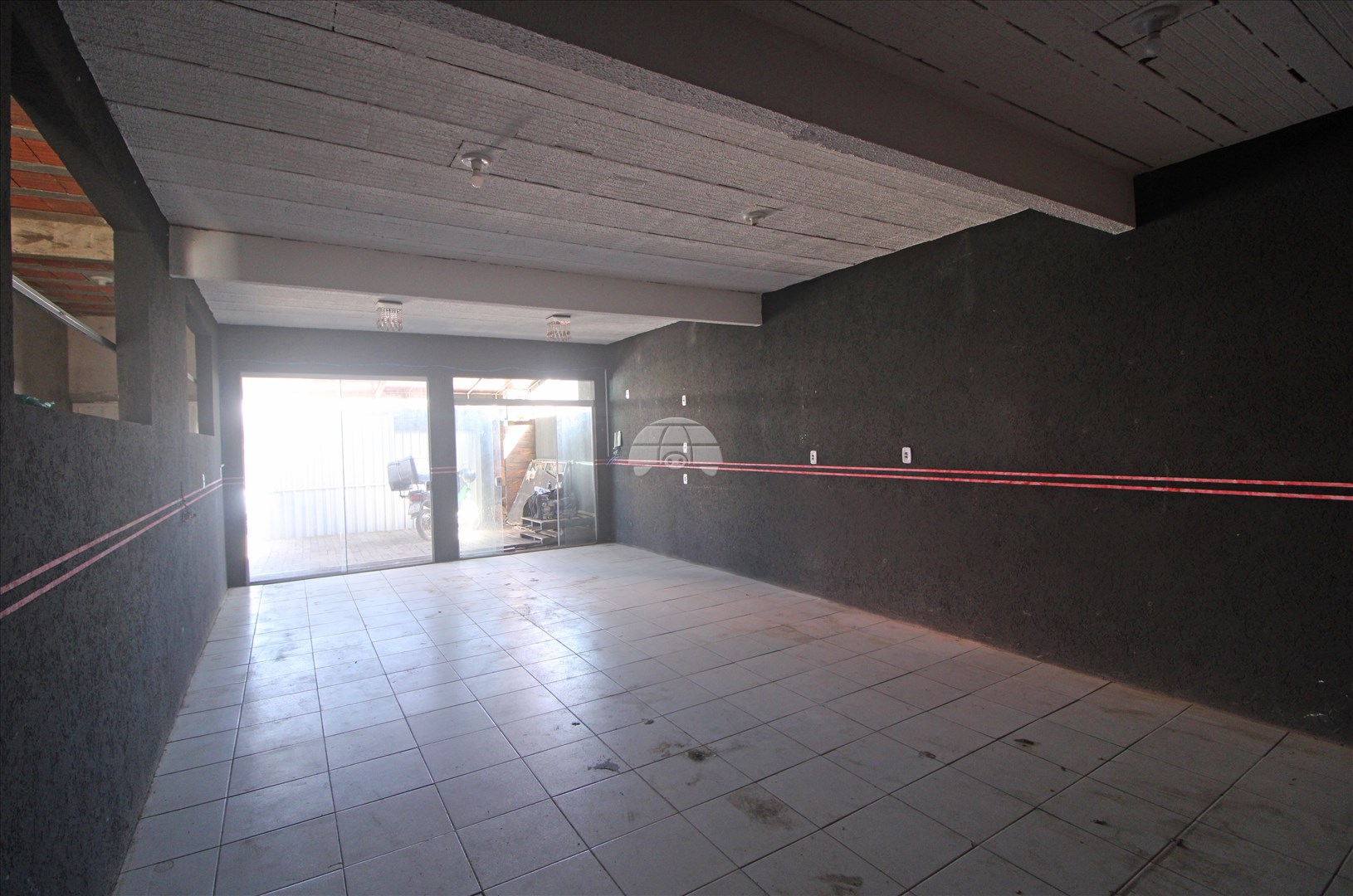 Sala/Conjunto Comercial para alugar em Sítio Cercado, Curitiba — Portal Chave Fácil