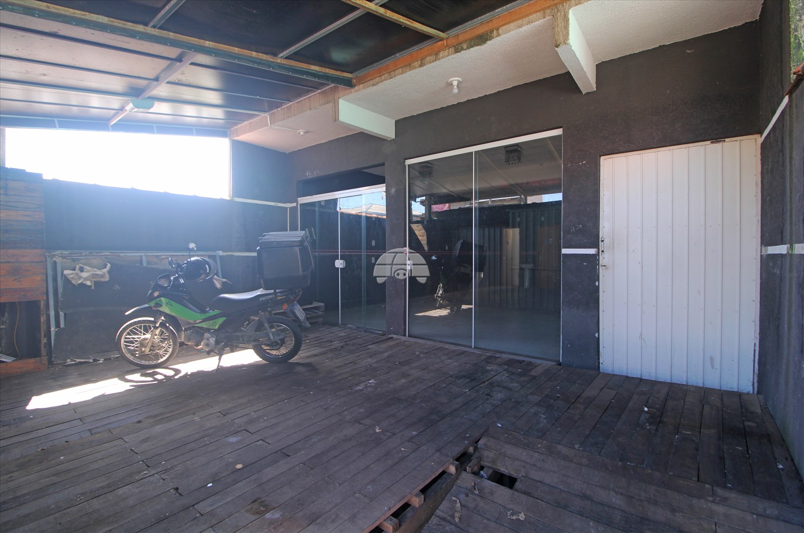 Sala/Conjunto Comercial para alugar em Sítio Cercado, Curitiba — Portal Chave Fácil