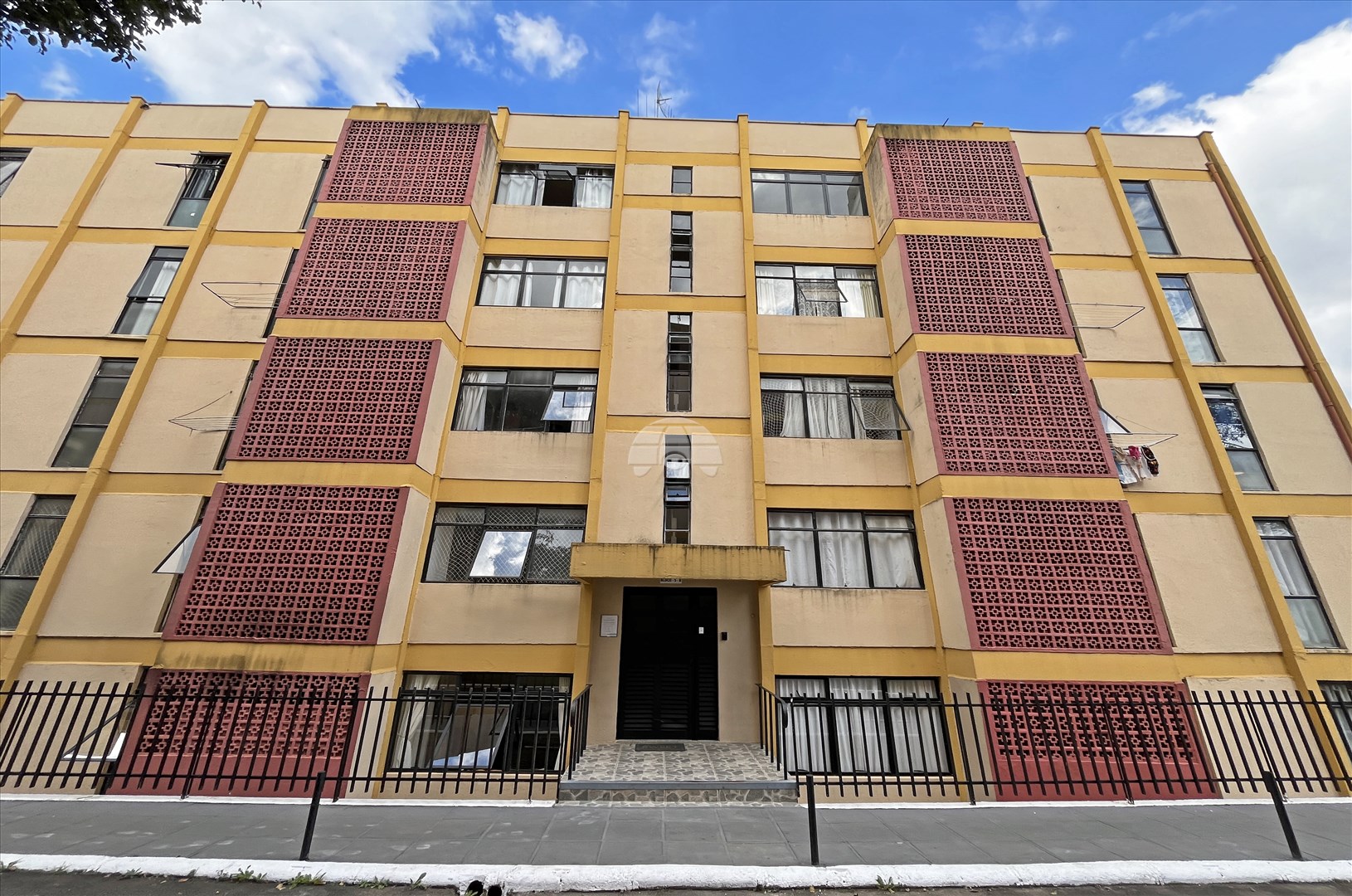 Apartamento para alugar em Barreirinha, Curitiba — Kondor Imóveis: Imobiliária em Curitiba | Uma imobiliária pra você
