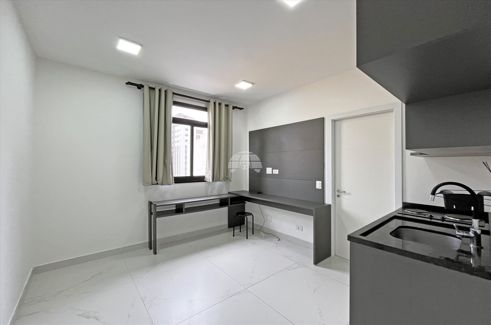Apartamento para alugar em Centro, Curitiba — Portal Chave Fácil