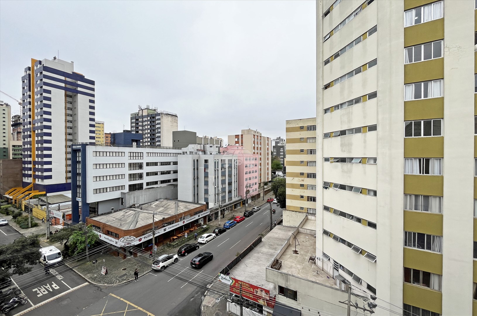 Kitnet para alugar em Centro, Curitiba — Portal Chave Fácil
