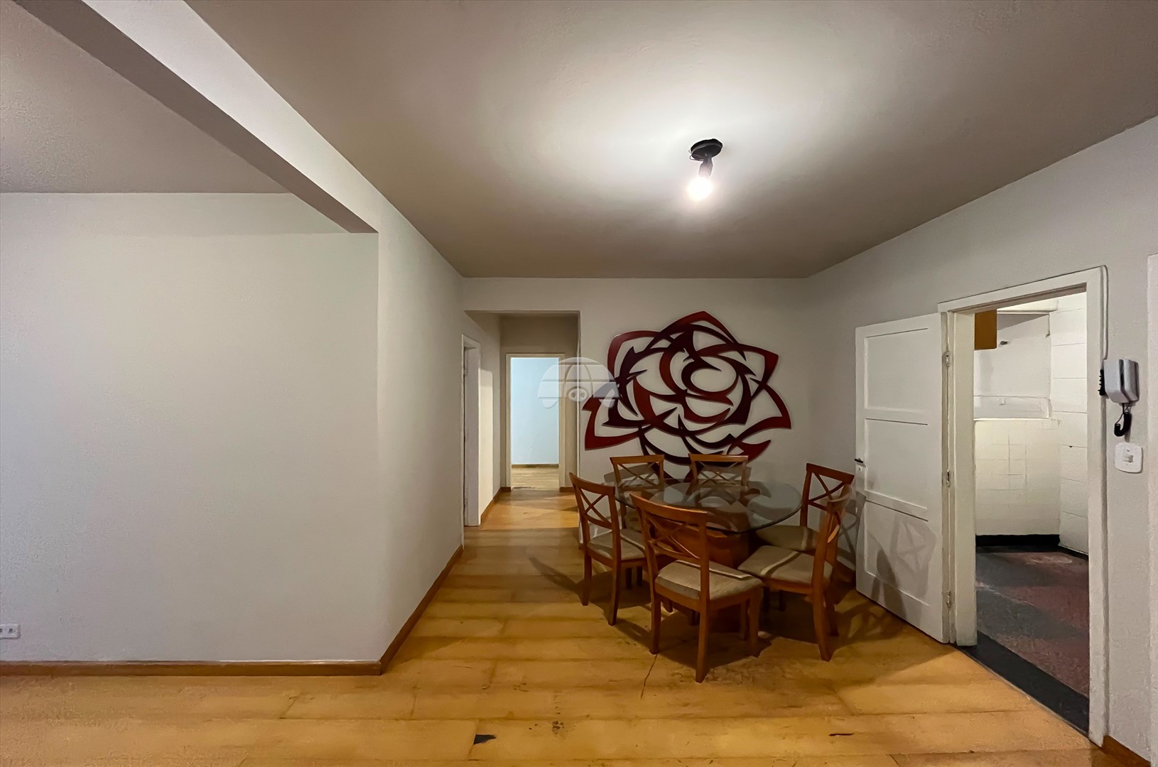 Apartamento para alugar em Cristo Rei, Curitiba — UNA