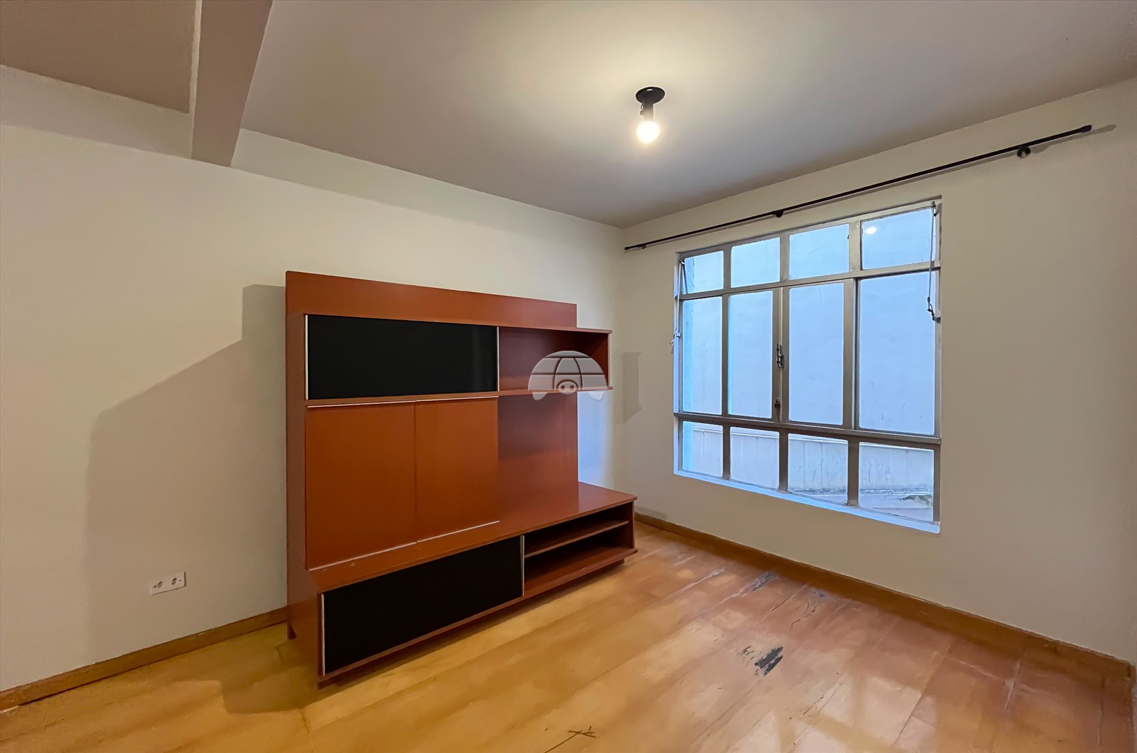 Apartamento para alugar em Cristo Rei, Curitiba — UNA