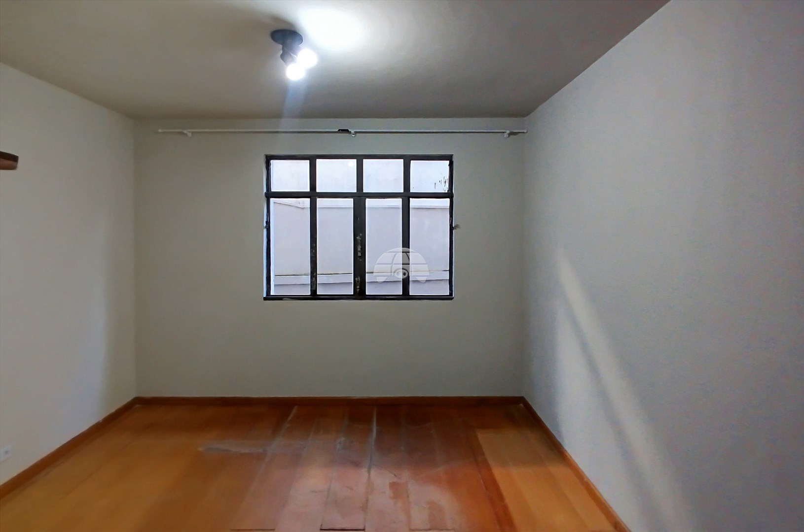 Apartamento para alugar em Cristo Rei, Curitiba — UNA