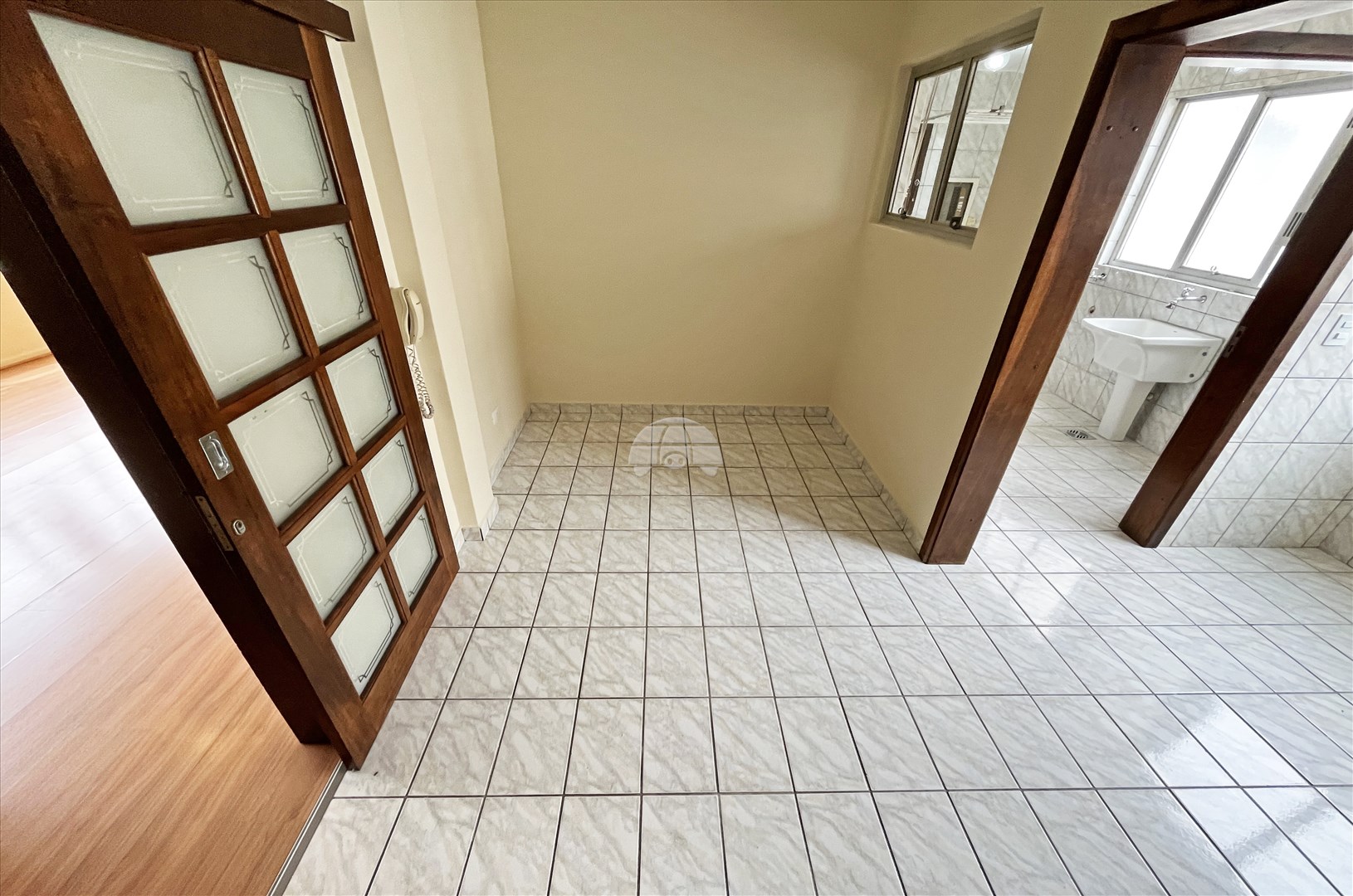 Apartamento para alugar em Cabral, Curitiba — Portal Chave Fácil