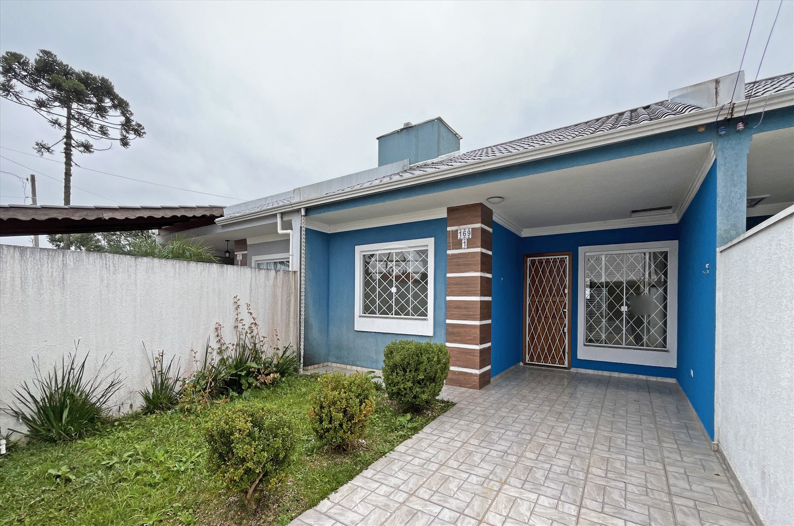Casa para alugar em Eucaliptos, Fazenda Rio Grande — Portal Chave Fácil