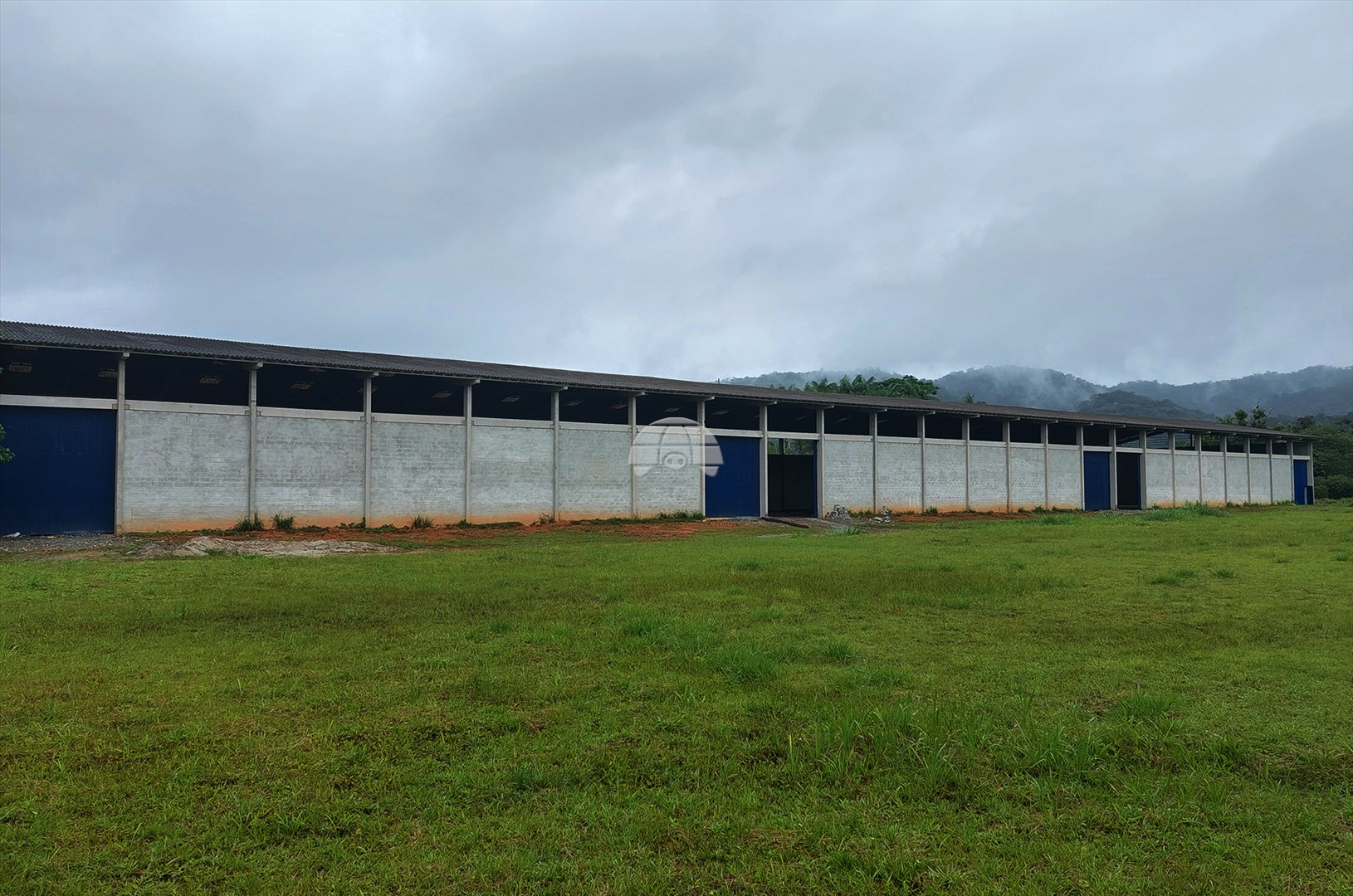 Barracão/Galpão para alugar em Rio Bonito (piraberaba), Joinville — Portal Chave Fácil