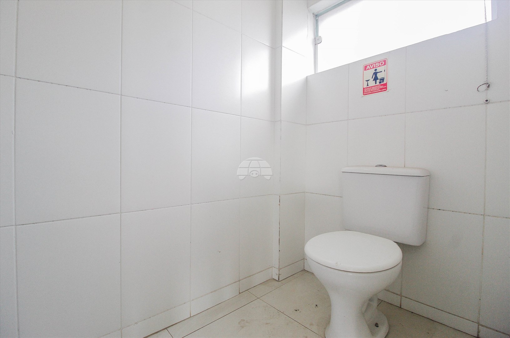 Comercial para alugar em Sítio Cercado, Curitiba — GOMES CONSULTOR IMOBILIARIO LTDA.