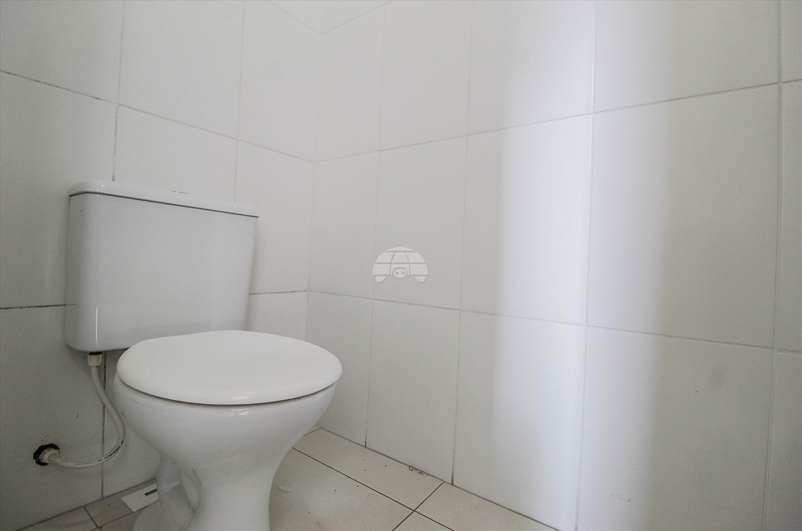 Comercial para alugar em Sítio Cercado, Curitiba — GOMES CONSULTOR IMOBILIARIO LTDA.