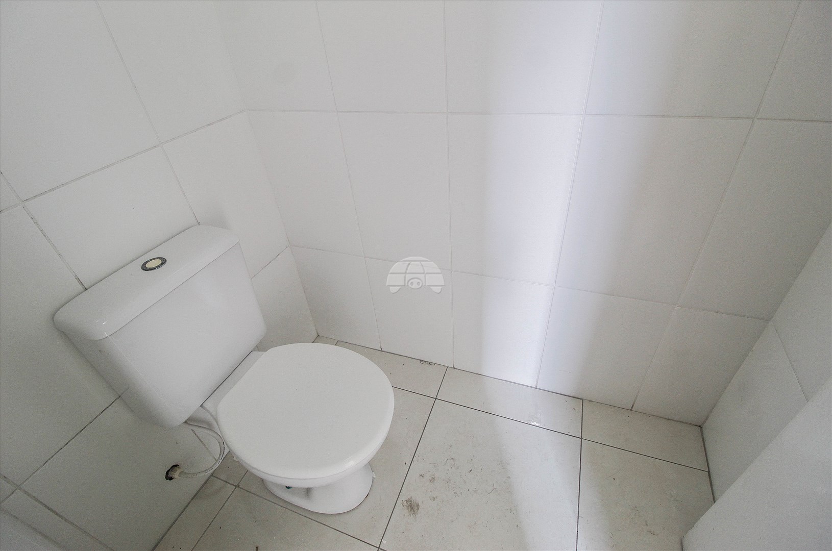 Comercial para alugar em Sítio Cercado, Curitiba — GOMES CONSULTOR IMOBILIARIO LTDA.