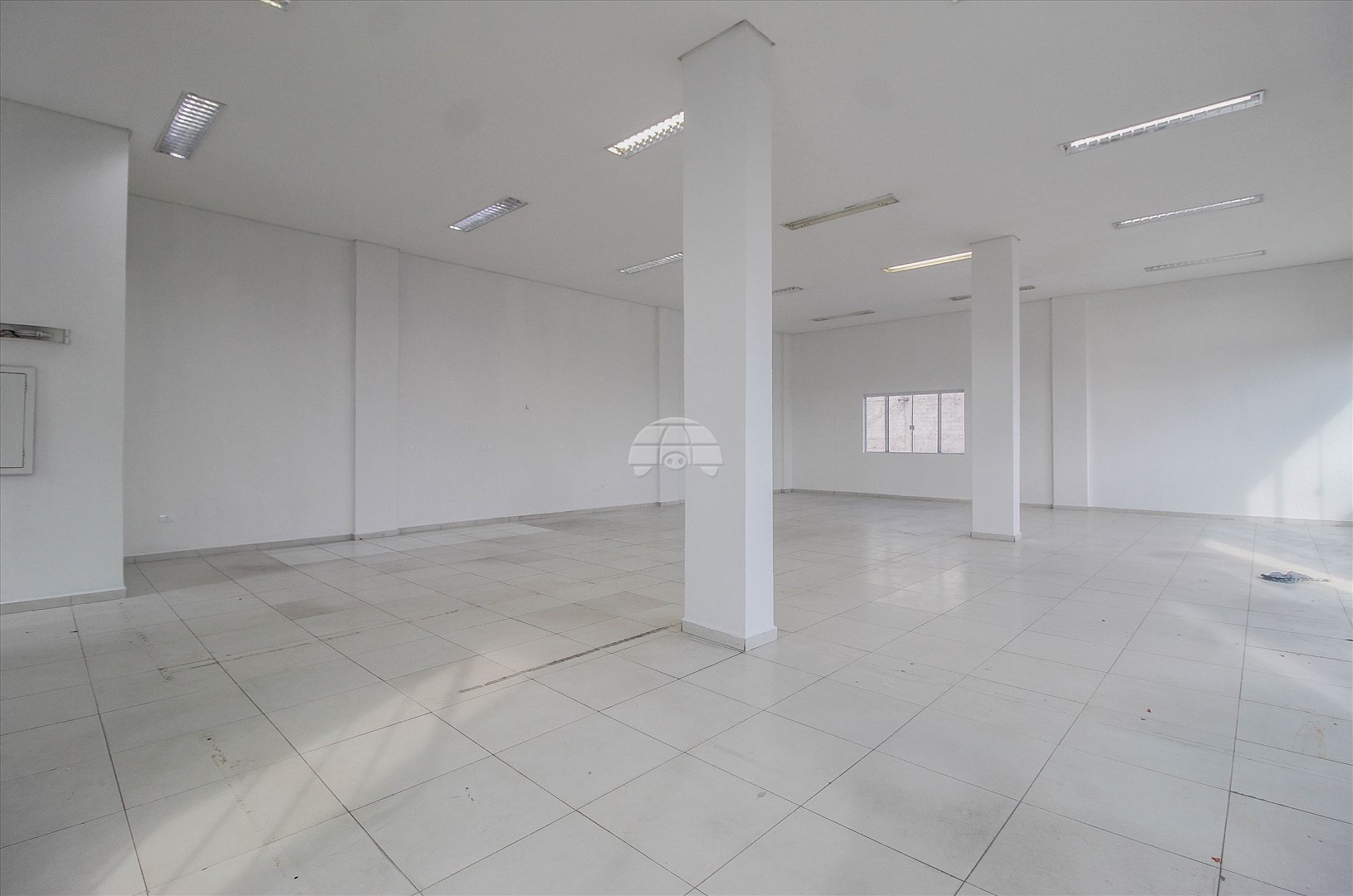 Prédio Comercial para Locação no Bairro Sítio Cercado ref. 103953 (10 / 10)