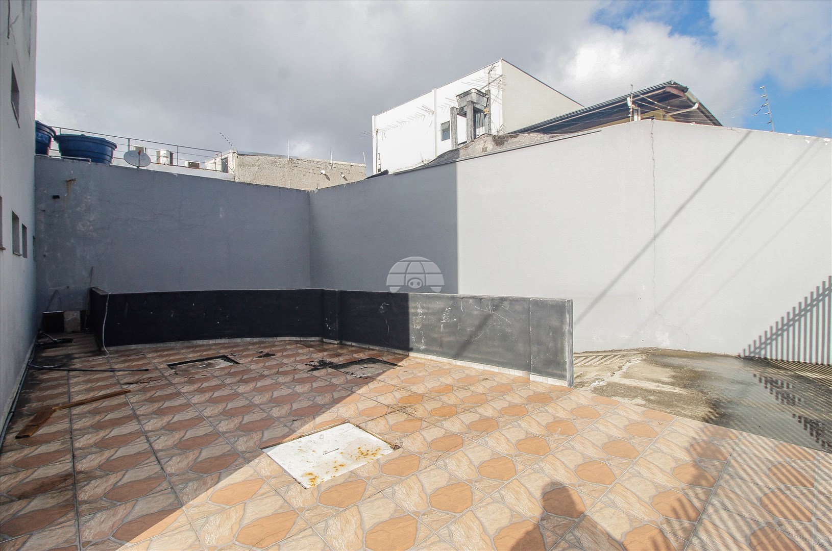 Comercial para alugar em Sítio Cercado, Curitiba — GOMES CONSULTOR IMOBILIARIO LTDA.