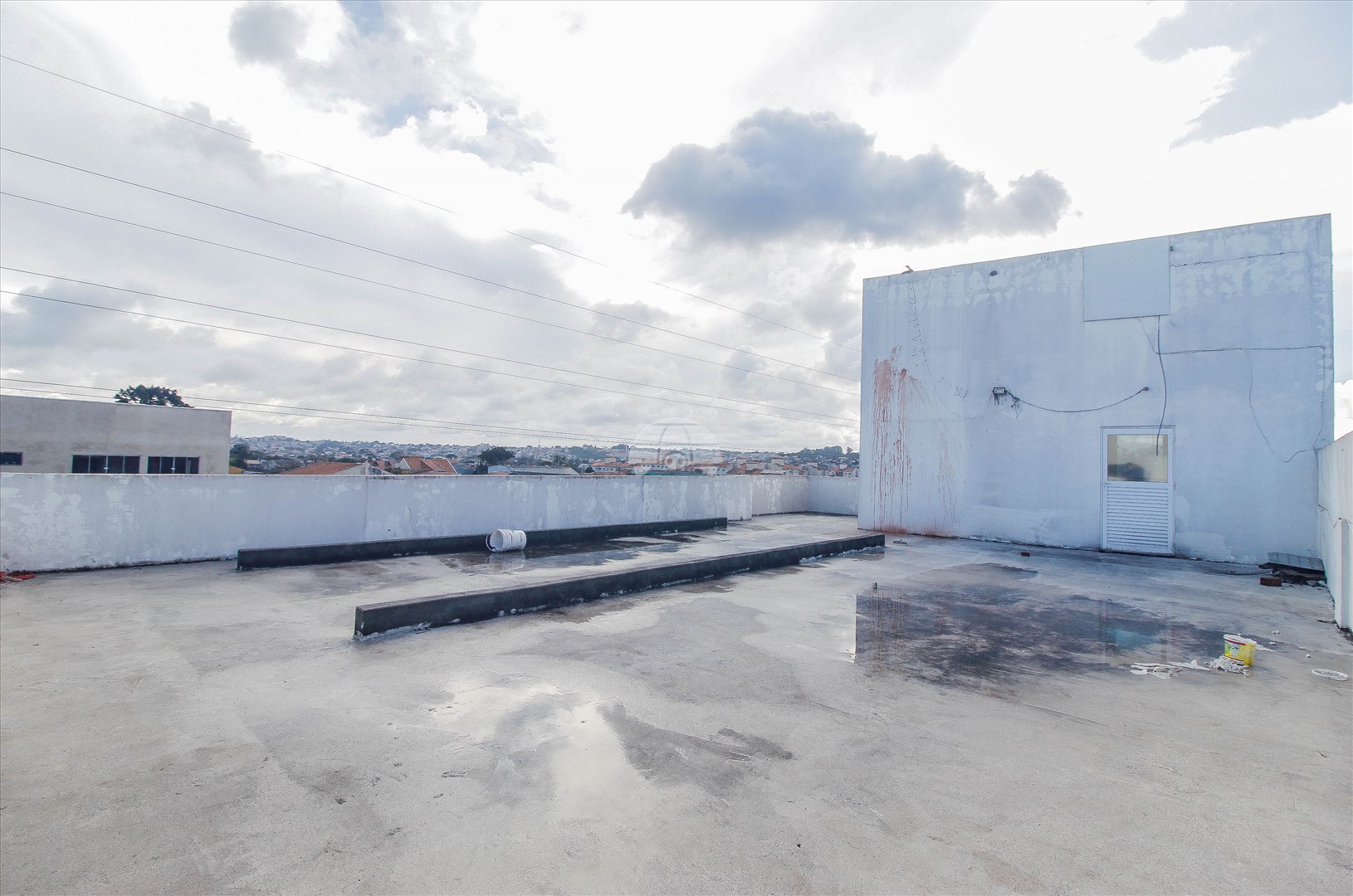 Comercial para alugar em Sítio Cercado, Curitiba — GOMES CONSULTOR IMOBILIARIO LTDA.