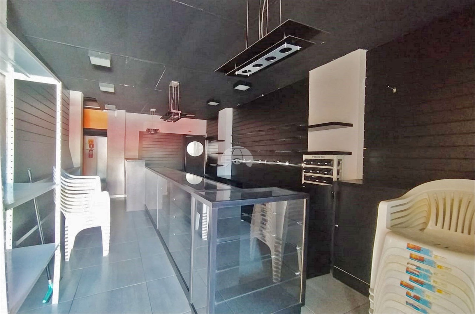 Sala/Conjunto Comercial para alugar em Centro, Curitiba — Portal Chave Fácil