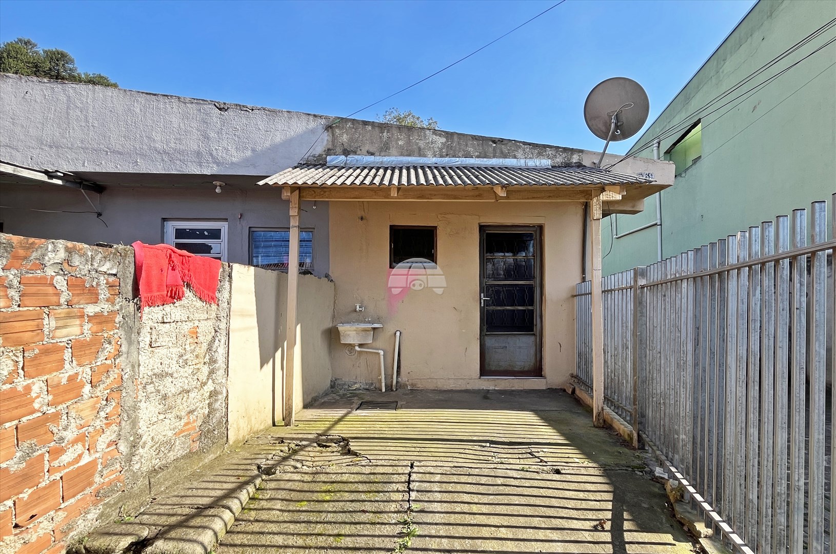 Casa para alugar em Sítio Cercado, Curitiba — Portal Chave Fácil