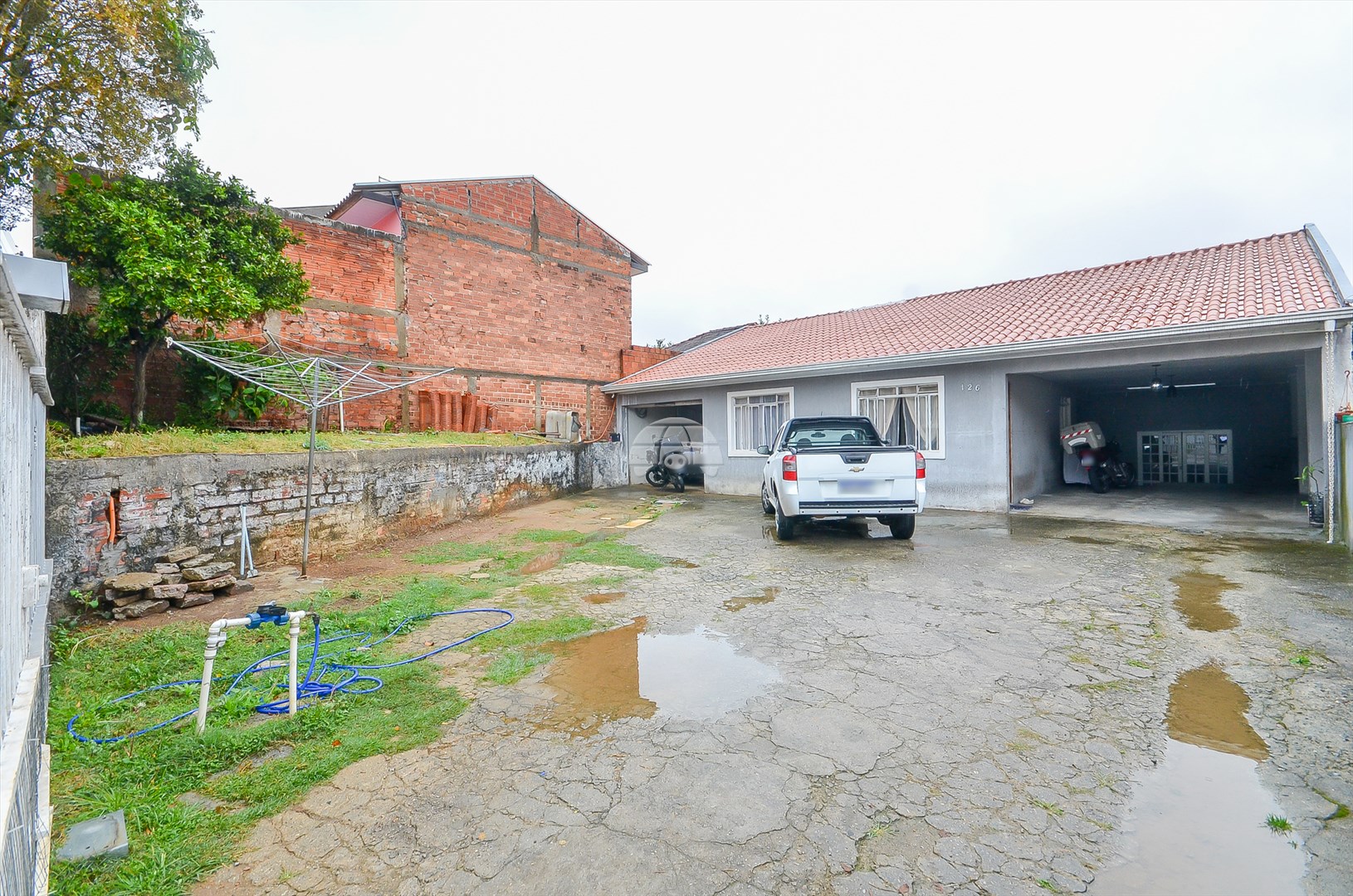 Casa à venda em Santa Cândida, Curitiba — Portal Chave Fácil
