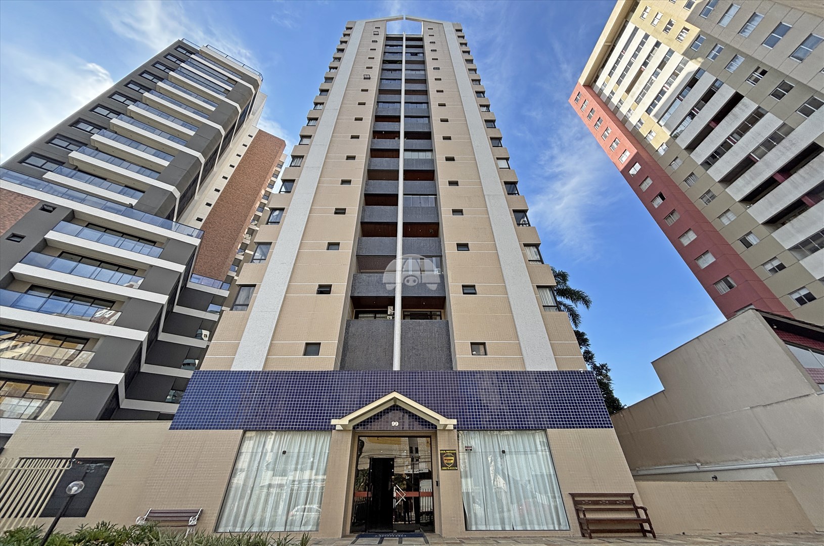 Apartamento para alugar em Cristo Rei, Curitiba — Portal Chave Fácil