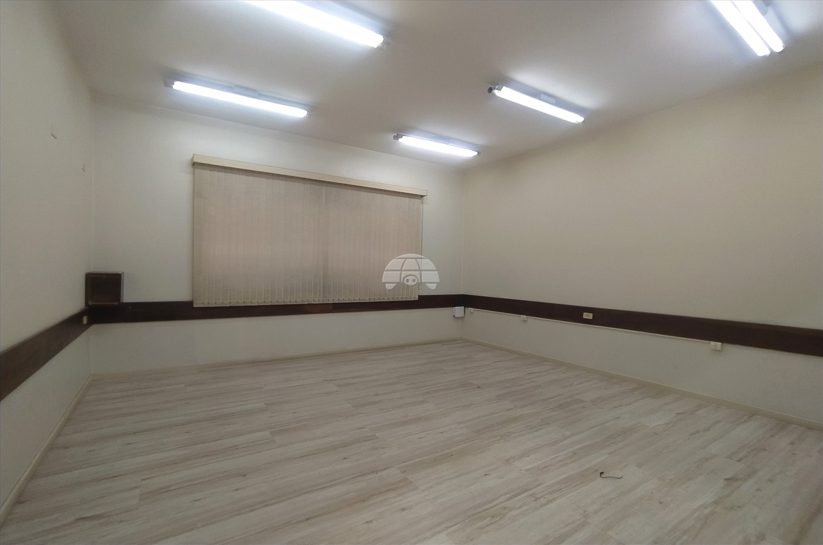Sala/Conjunto Comercial para alugar em Hauer, Curitiba — TESTE 12342