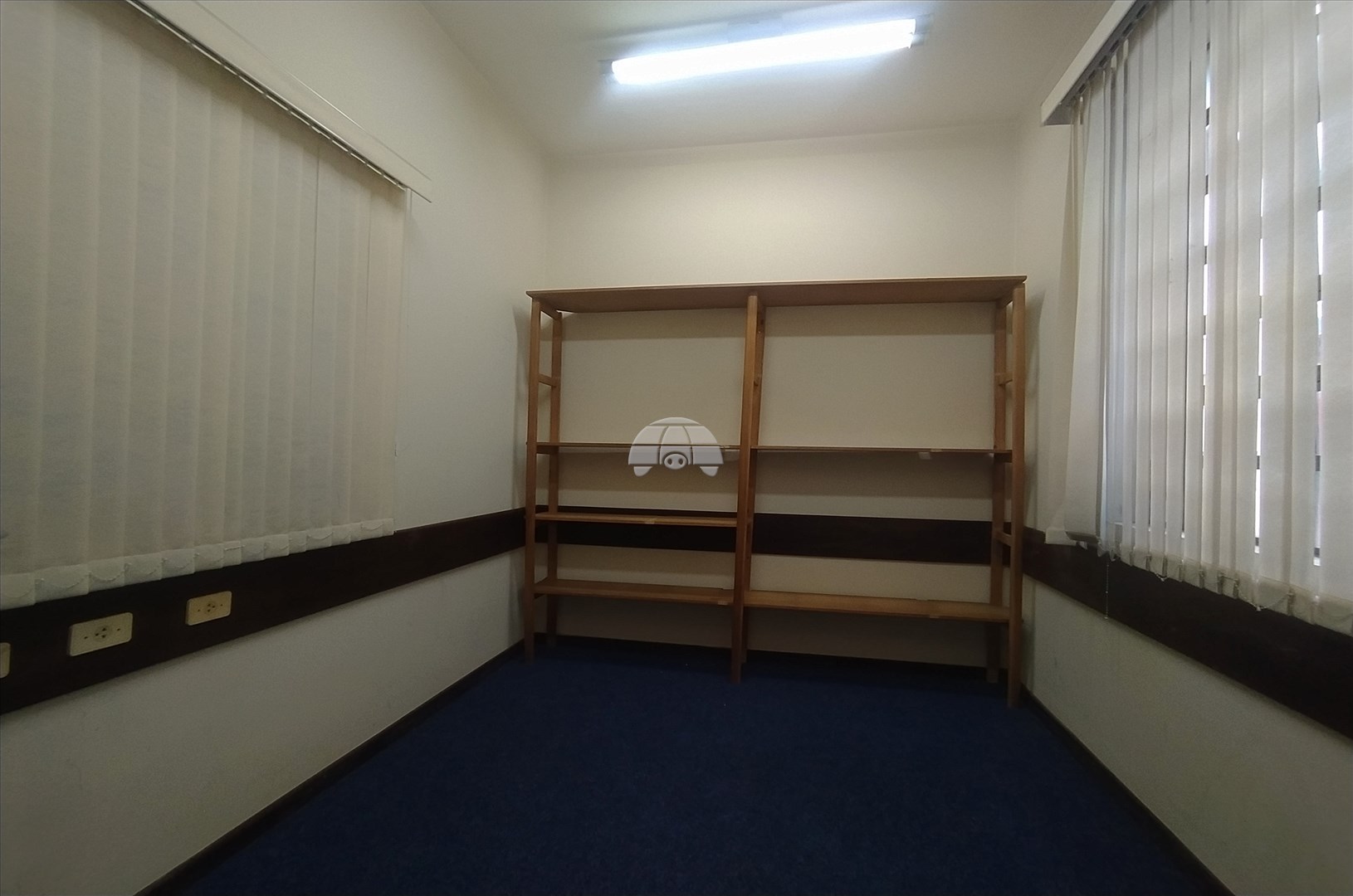Sala/Conjunto Comercial para alugar em Hauer, Curitiba — TESTE 12342