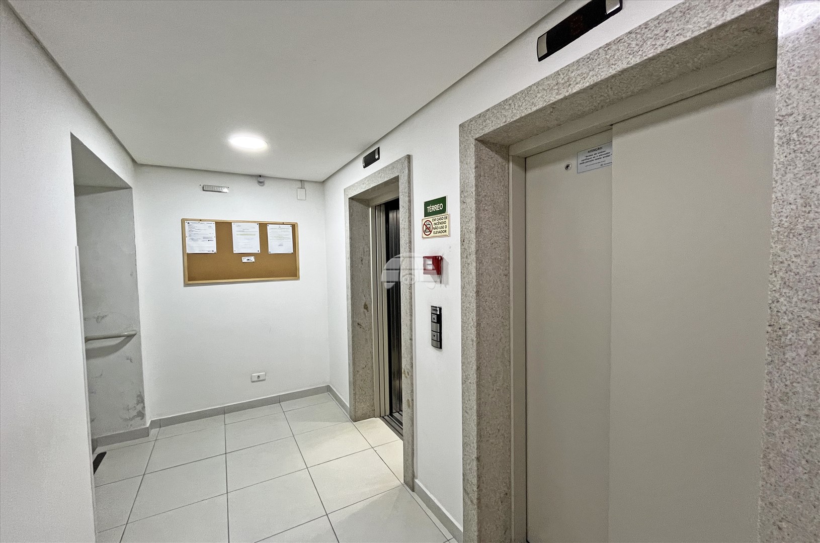 Apartamento para alugar em Capão Raso, Curitiba — Imóveis em Curitiba - Jamaica Imóveis