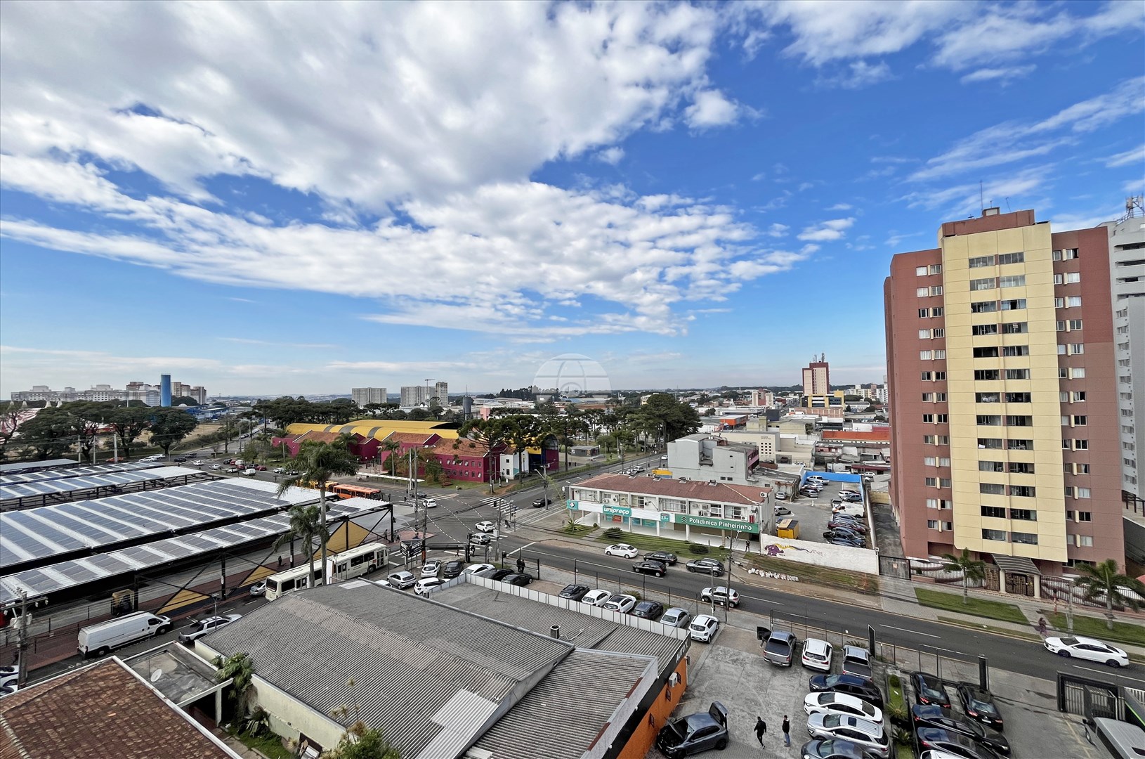 Apartamento para alugar em Capão Raso, Curitiba — Imóveis em Curitiba - Jamaica Imóveis