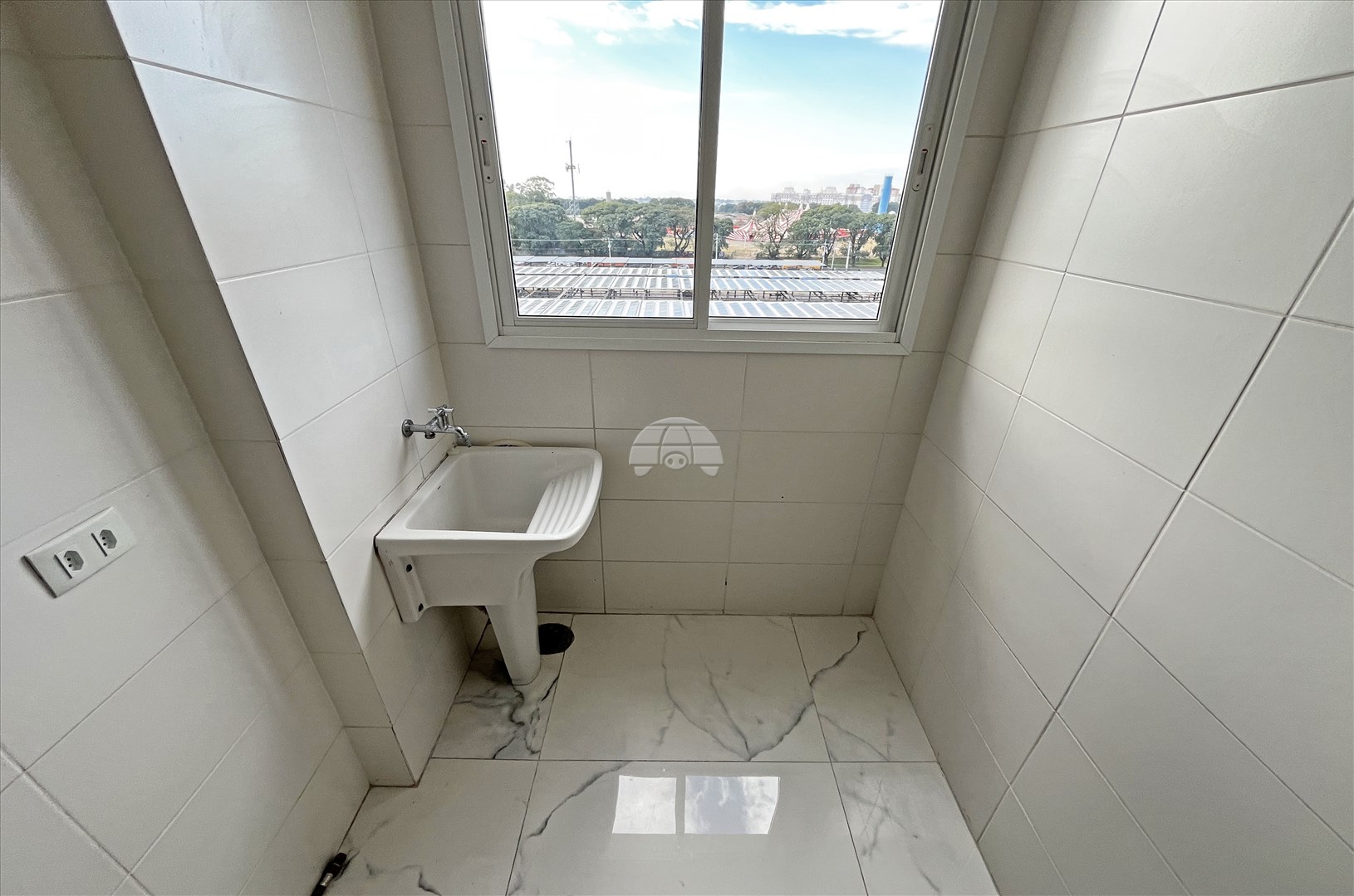 Apartamento para alugar em Capão Raso, Curitiba — Imóveis em Curitiba - Jamaica Imóveis