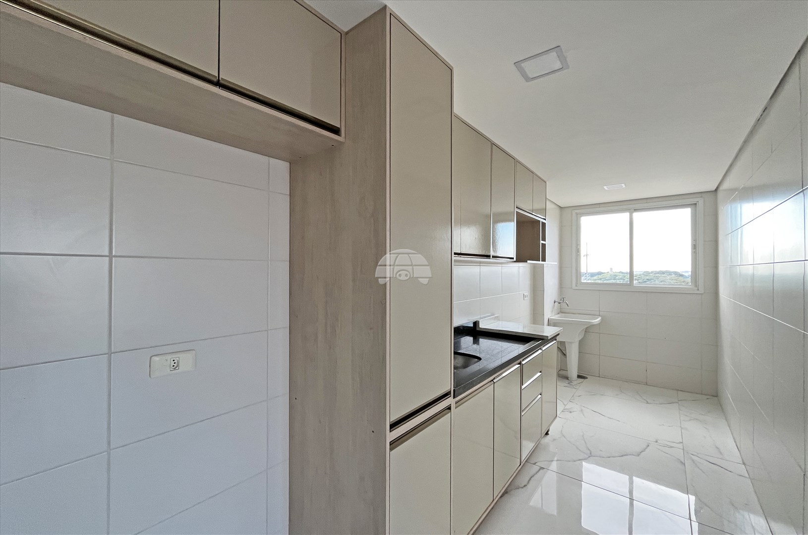 Apartamento para alugar em Capão Raso, Curitiba — Imóveis em Curitiba - Jamaica Imóveis