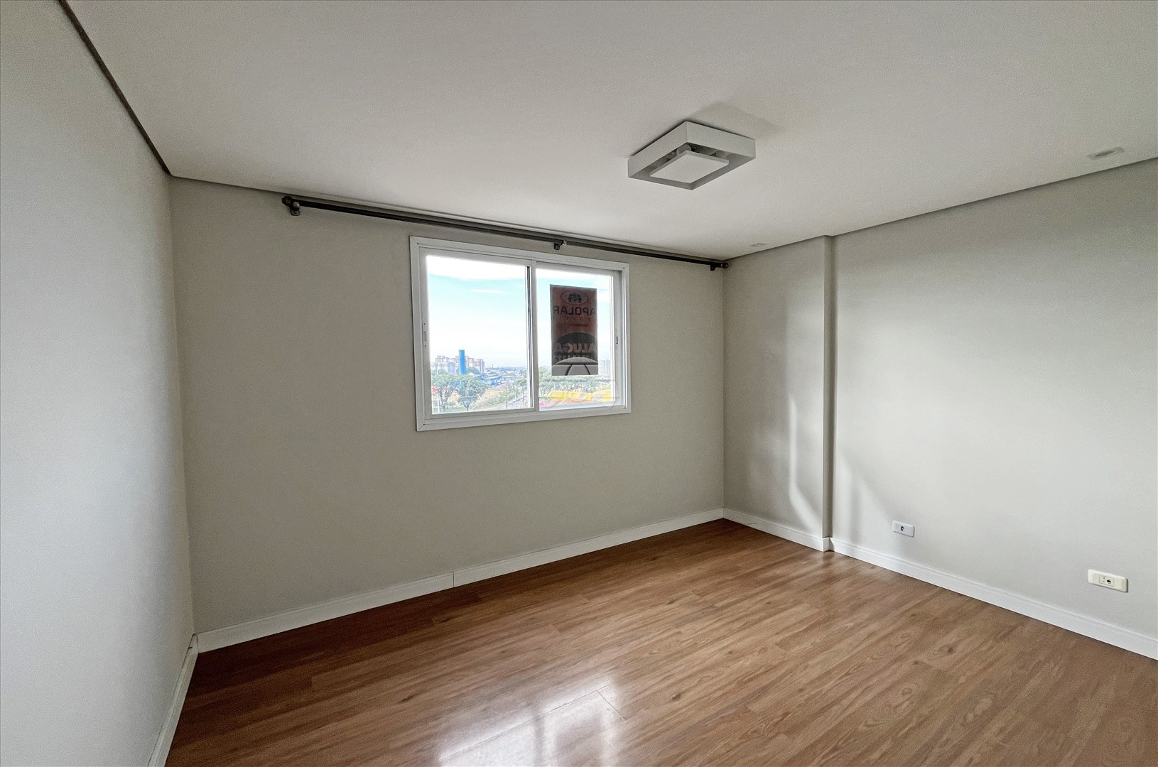 Apartamento para alugar em Capão Raso, Curitiba — Imóveis em Curitiba - Jamaica Imóveis