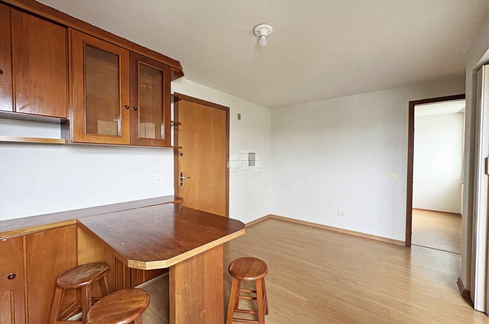 Apartamento para alugar em Cabral, Curitiba — Portal Chave Fácil
