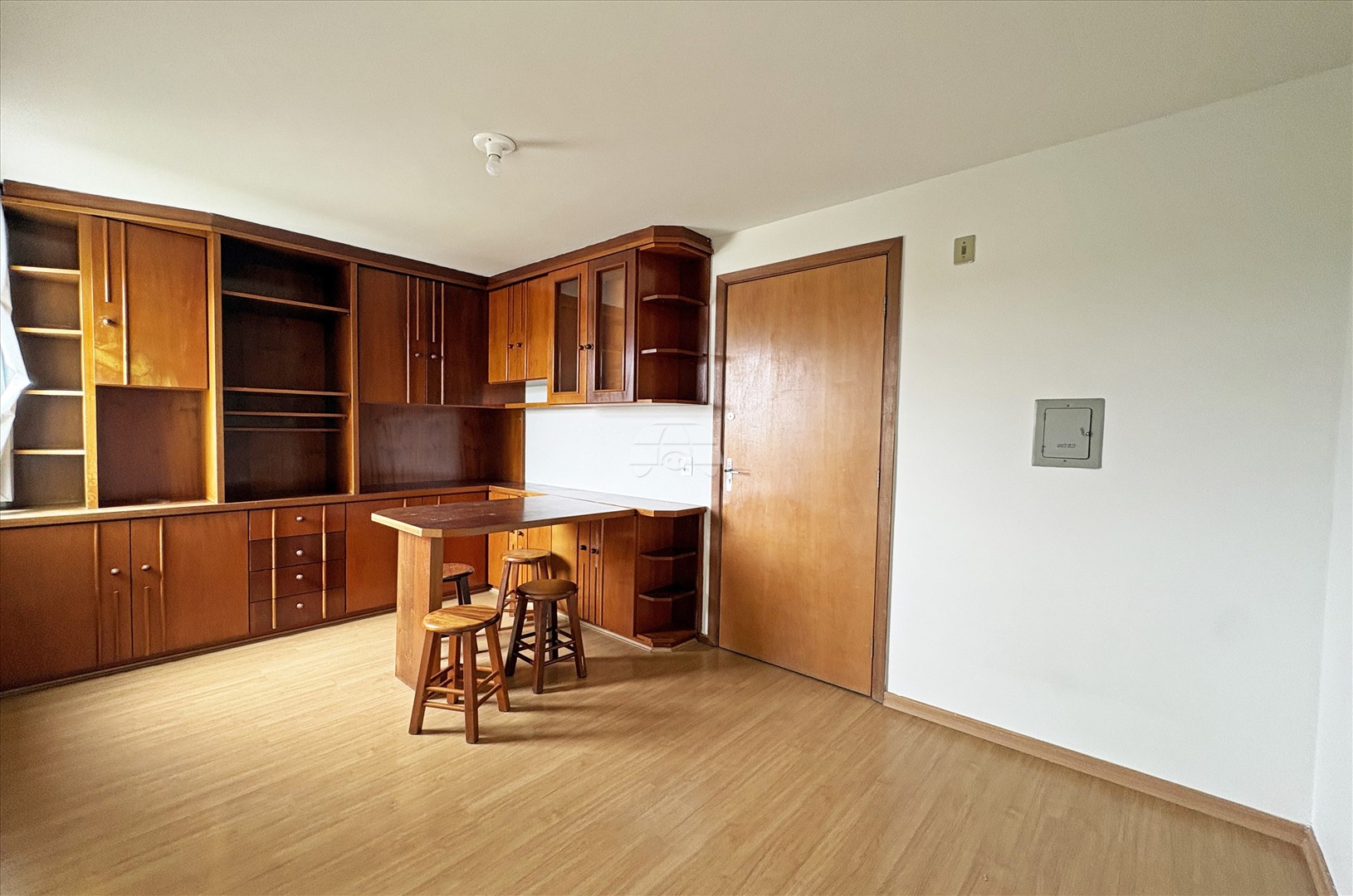 Apartamento para alugar em Cabral, Curitiba — Portal Chave Fácil